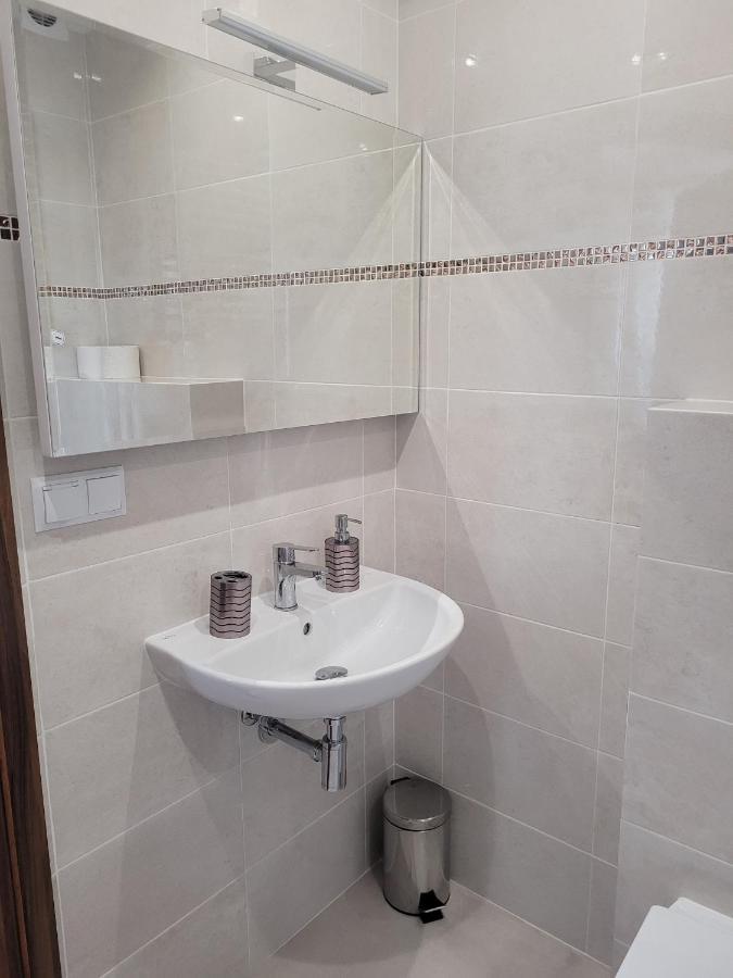 Zlote Pioro Bed & Breakfast Nisko Luaran gambar